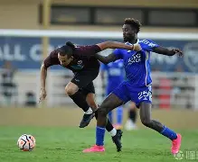 包含奥莱斯特拉击败皇家贝蒂斯，豪取三分的词条